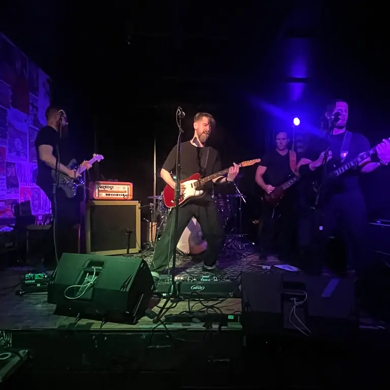 GRPPLNG live at the Lager House in Detroit, Michigan.